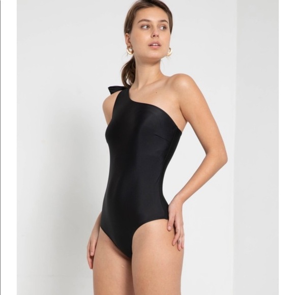 CHLOE SWIMWEAR - Picture 3 of 4